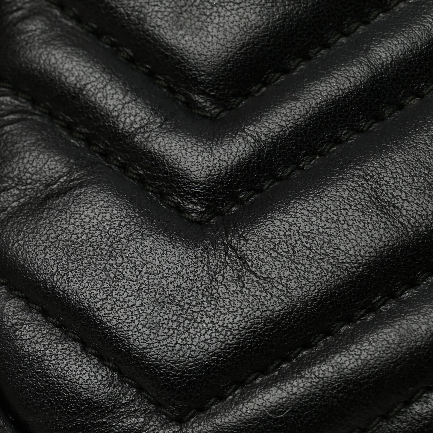 Calfskin Matelasse Mini GG Marmont Chain Shoulder Bag Black