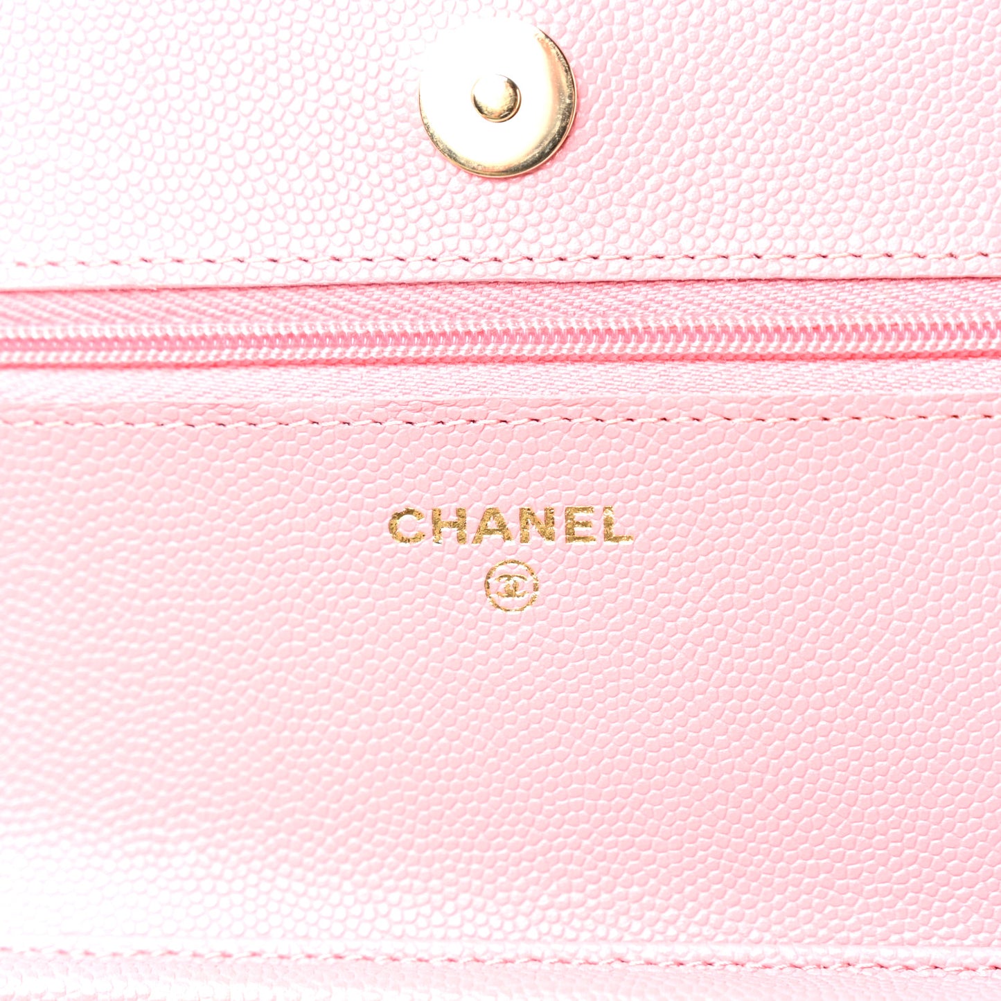 Caviar Quilted Wallet on Chain WOC Pink