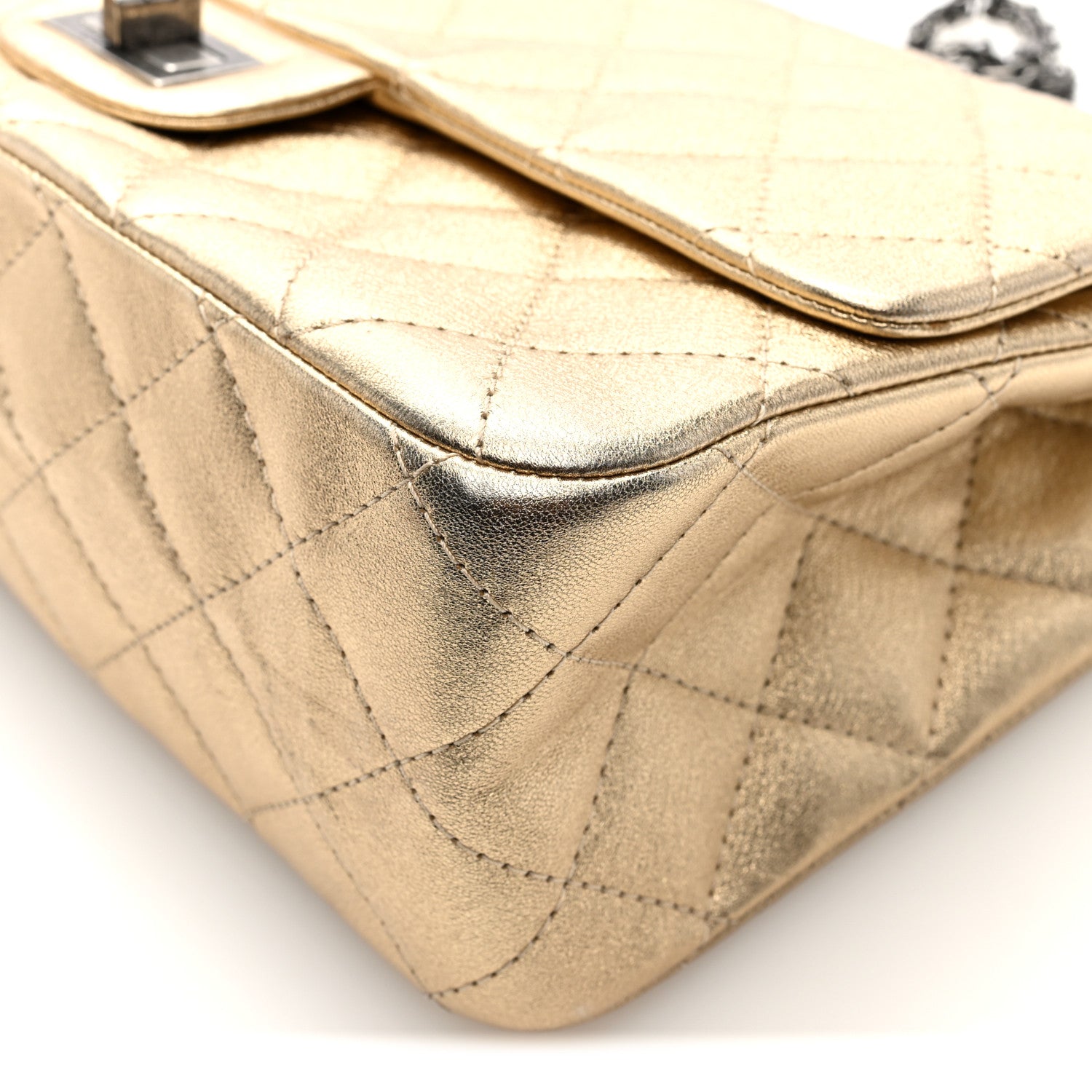 Chanel Metallic Aged Calfskin Quilted 2.55 Reissue 227 Flap Pale Gold 10 of 10