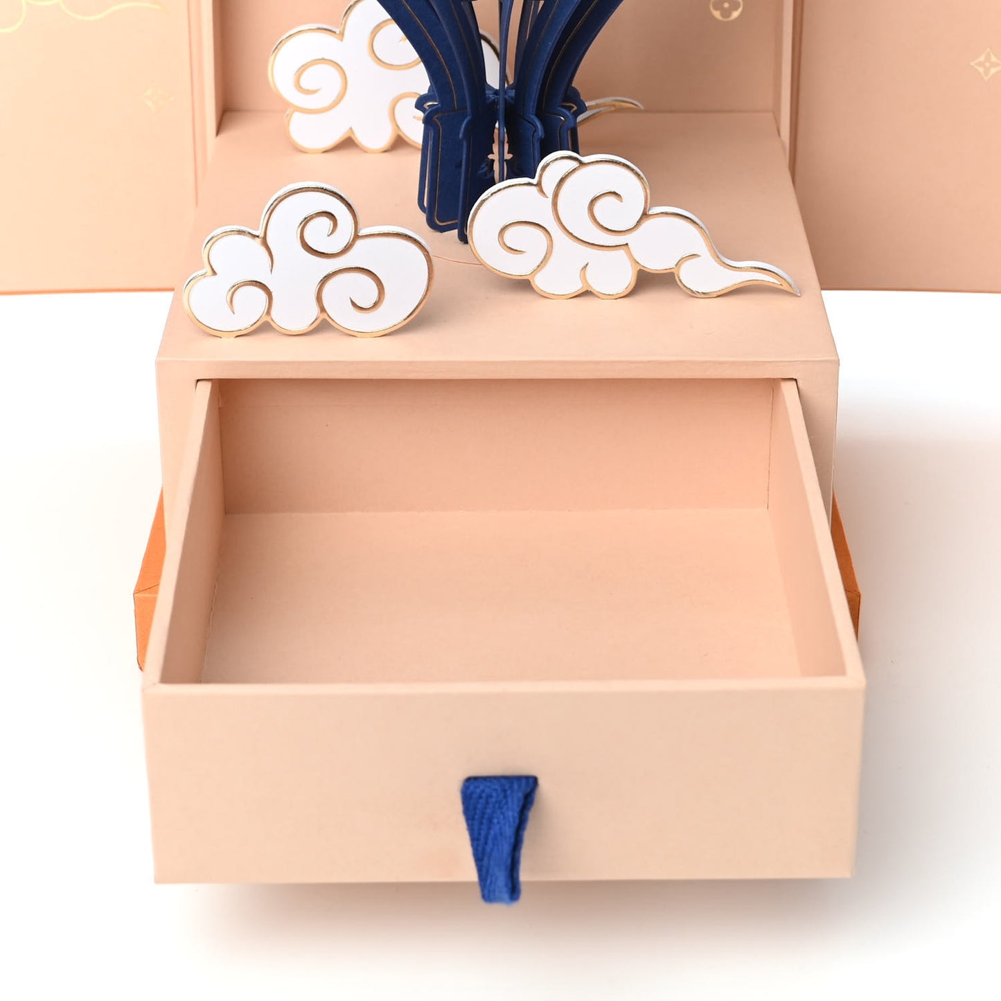 Vivienne Box