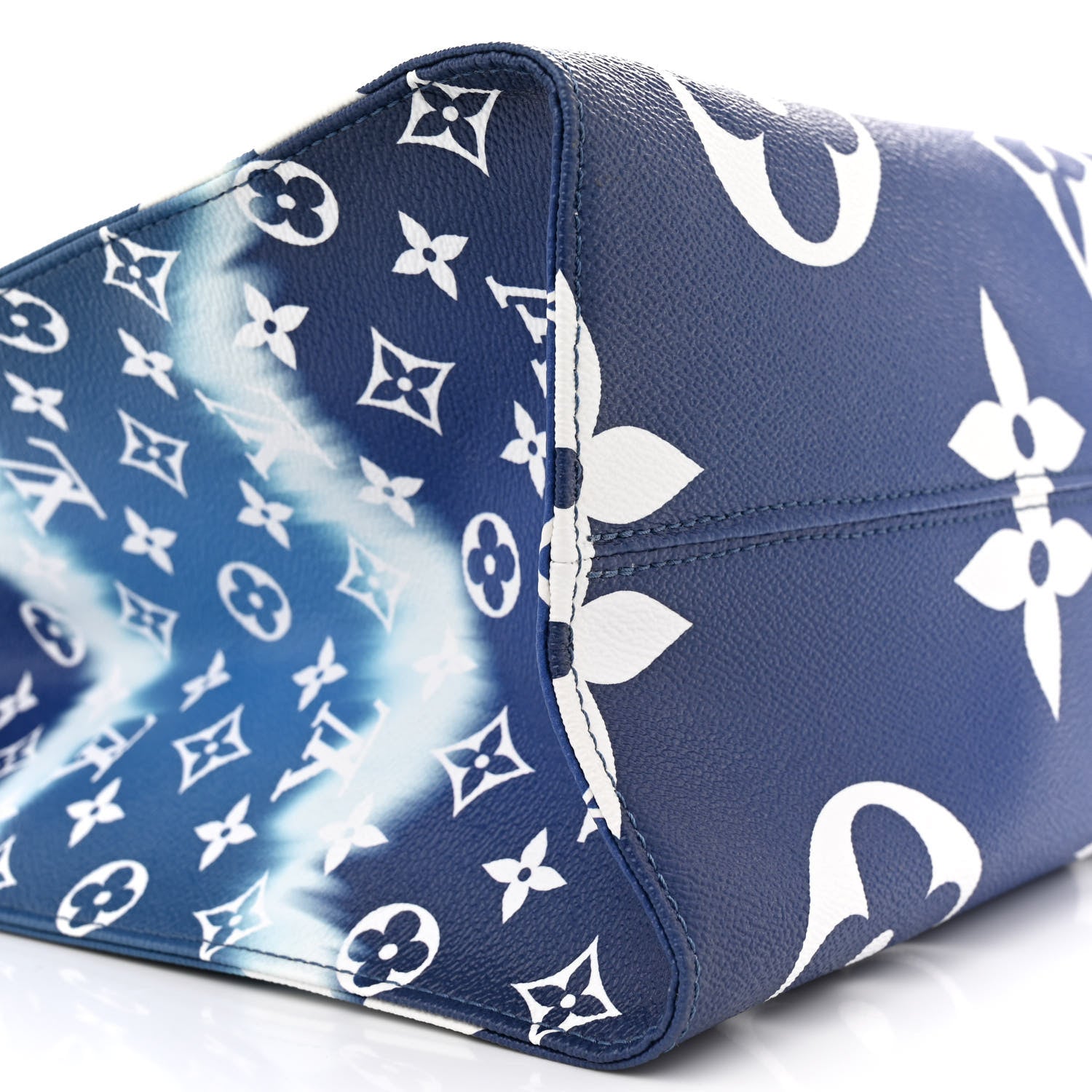 Louis Vuitton Monogram Escale Onthego GM Blue 10 of 13