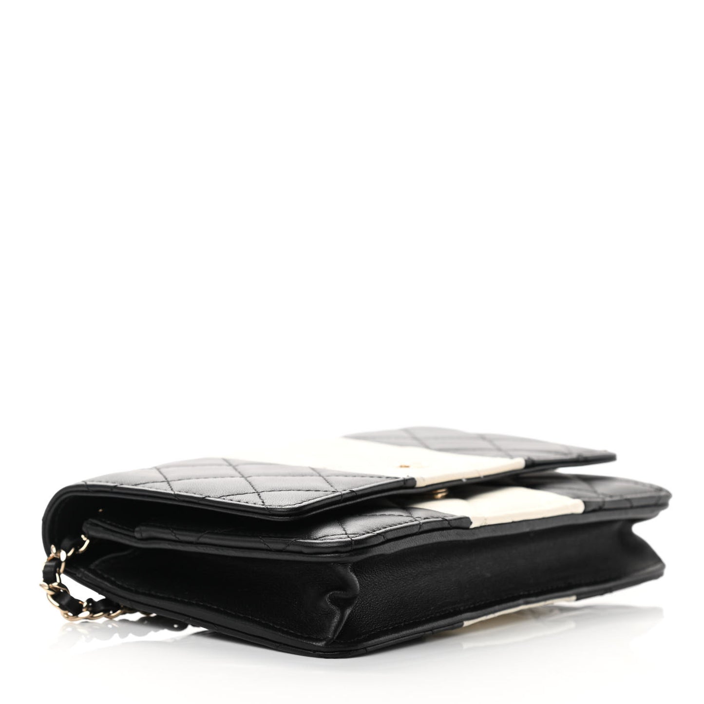 Lambskin Quilted Wallet On Chain WOC White Black