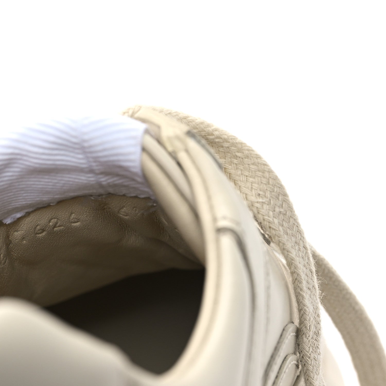 Gucci Calfskin Tiger Rhyton Sneakers 36.5 Ivory 8 of 10