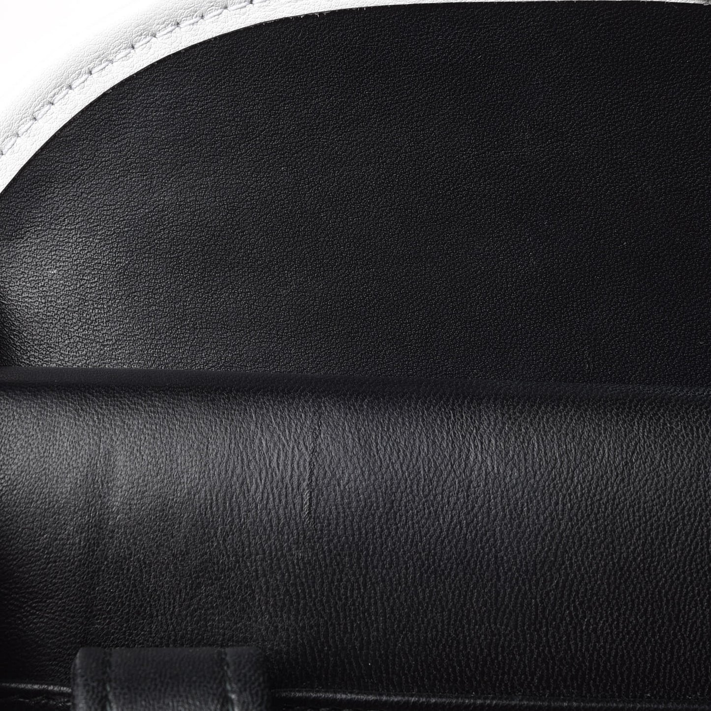 Agneau Classique Brillainte Tote Black