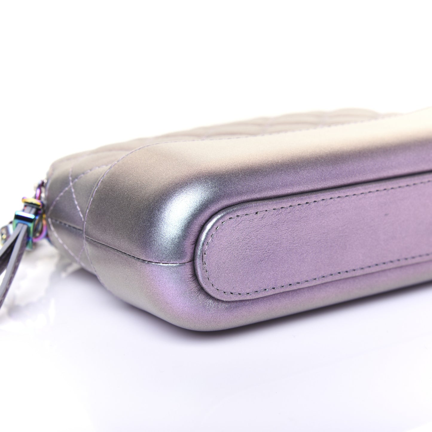 Iridescent Lambskin Calfskin Quilted Small Gabrielle Clutch With Chain Light Purple