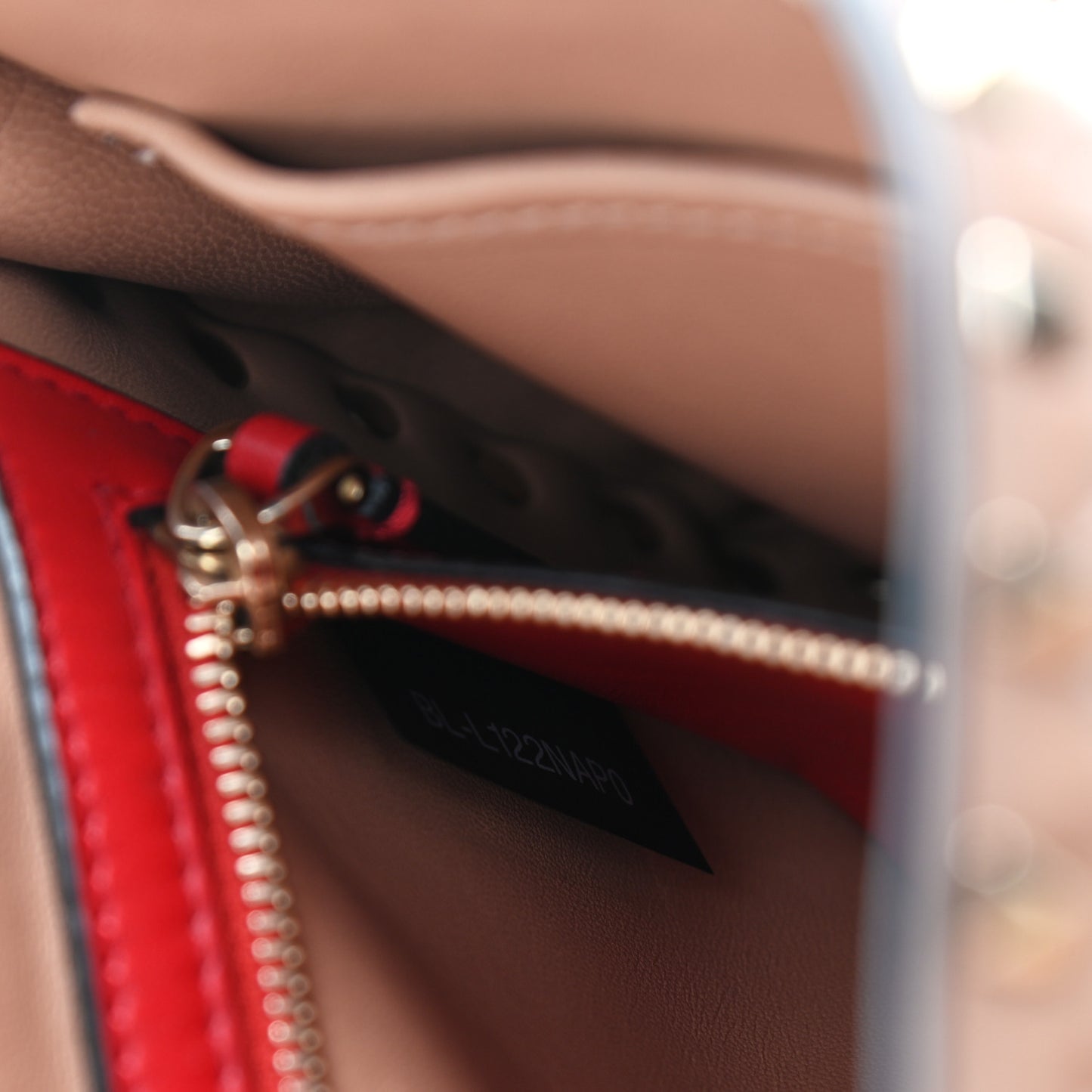 Nappa Medium Rockstud Spike Shoulder Bag Soft Noisette