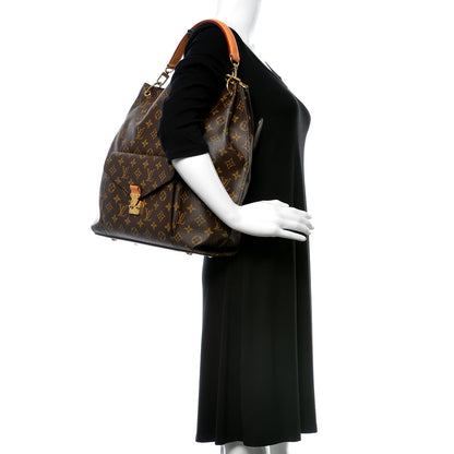 Louis Vuitton Monogram Metis 3 of 11