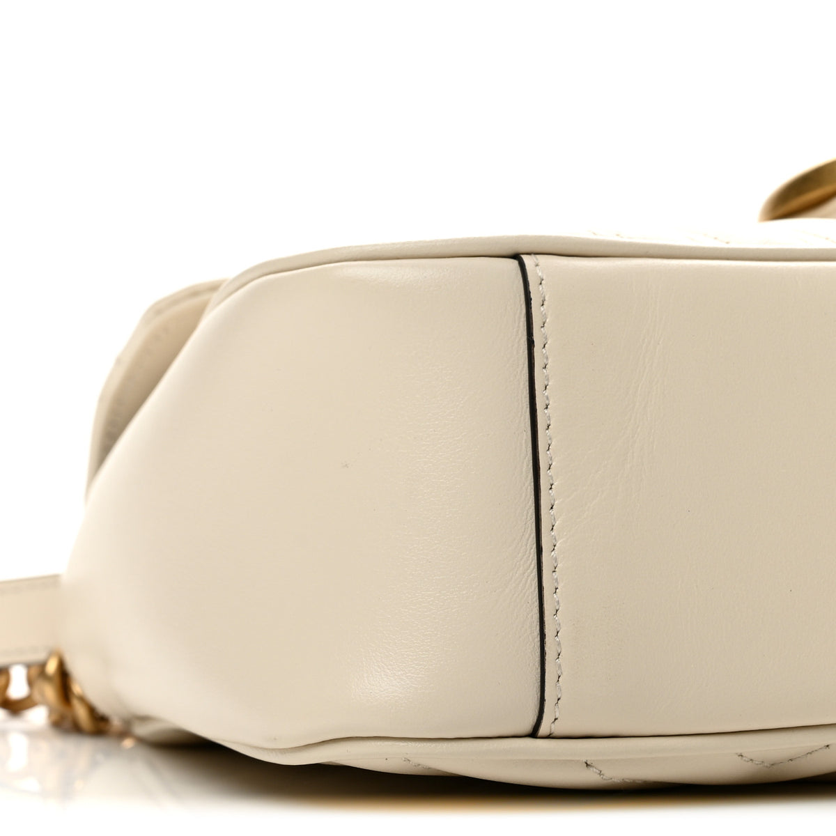 Calfskin Matelasse Small GG Marmont Shoulder Bag White