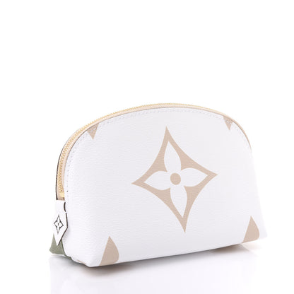 Louis Vuitton Monogram Giant Cosmetic Pouch Kaki 2 of 9