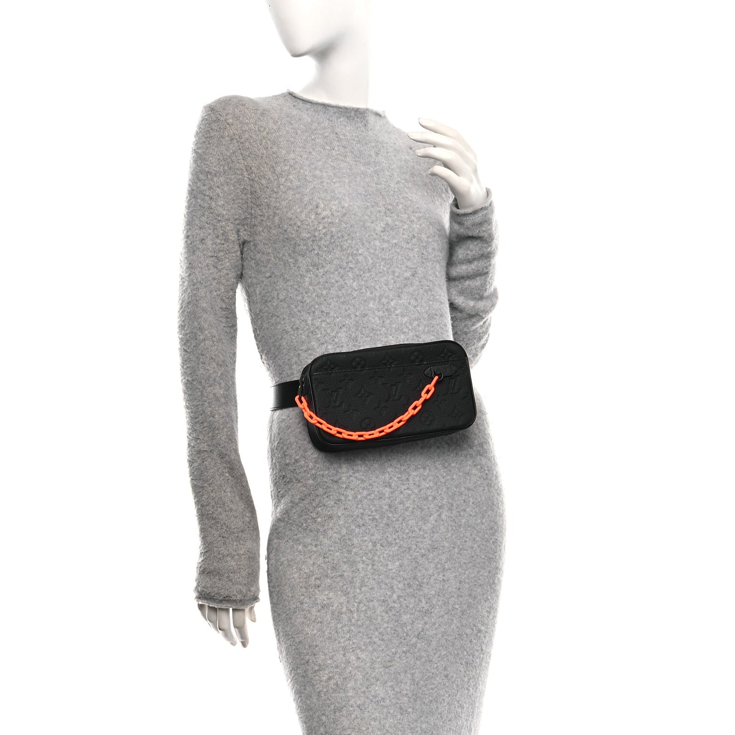 Taurillon Monogram Uniformes Solar Ray Soft Pochette Volga Belt Bag Black