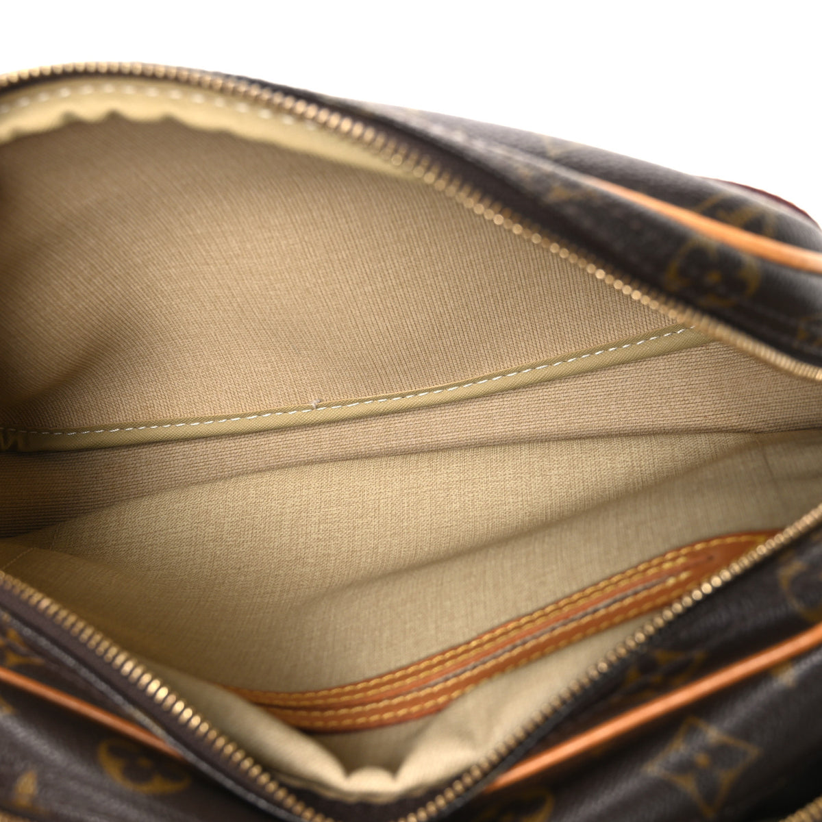 Louis Vuitton Monogram Reporter PM 5 of 10