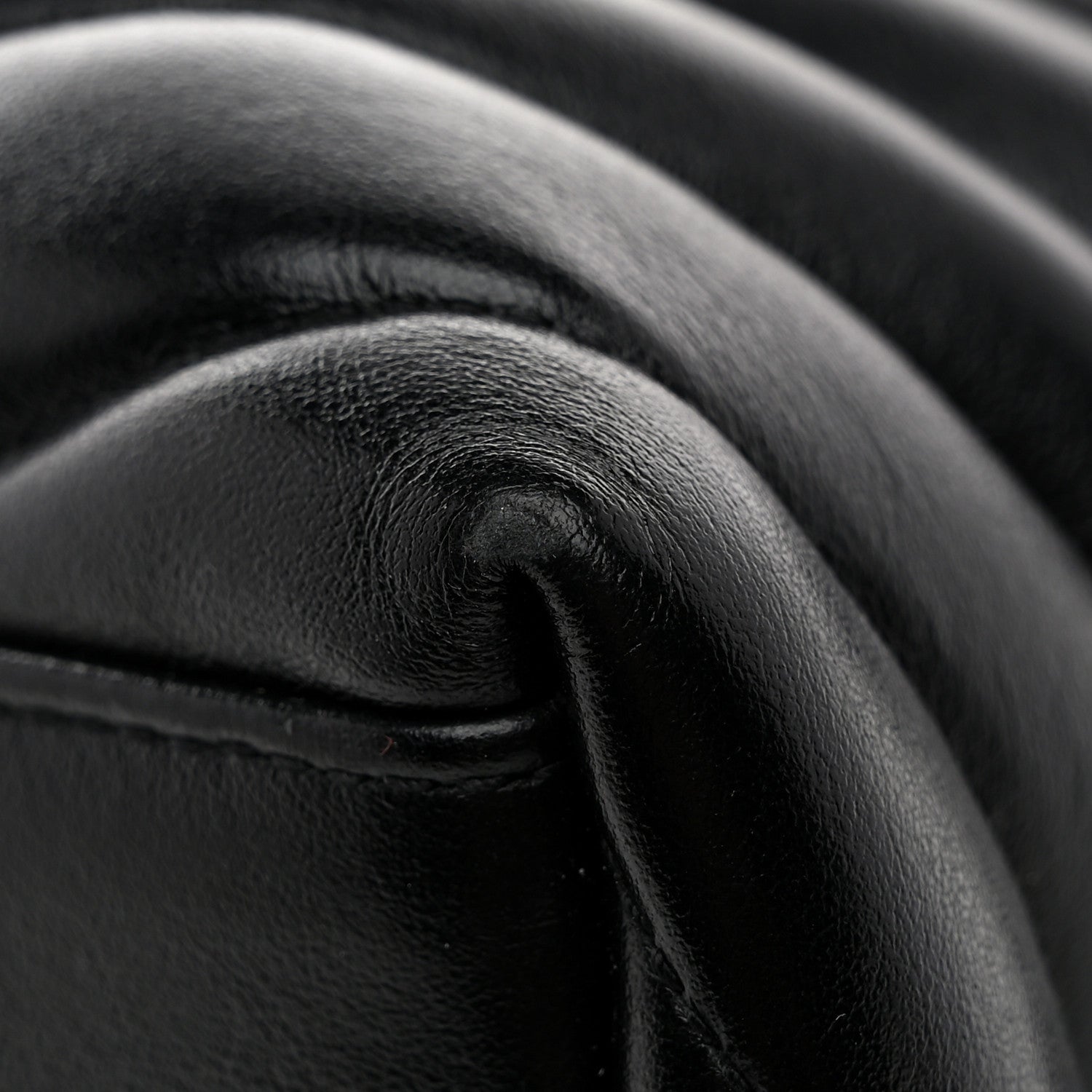 Saint Laurent Calfskin Y Quilted Monogram Monochrome Medium Loulou Chain Satchel Black 13 of 14