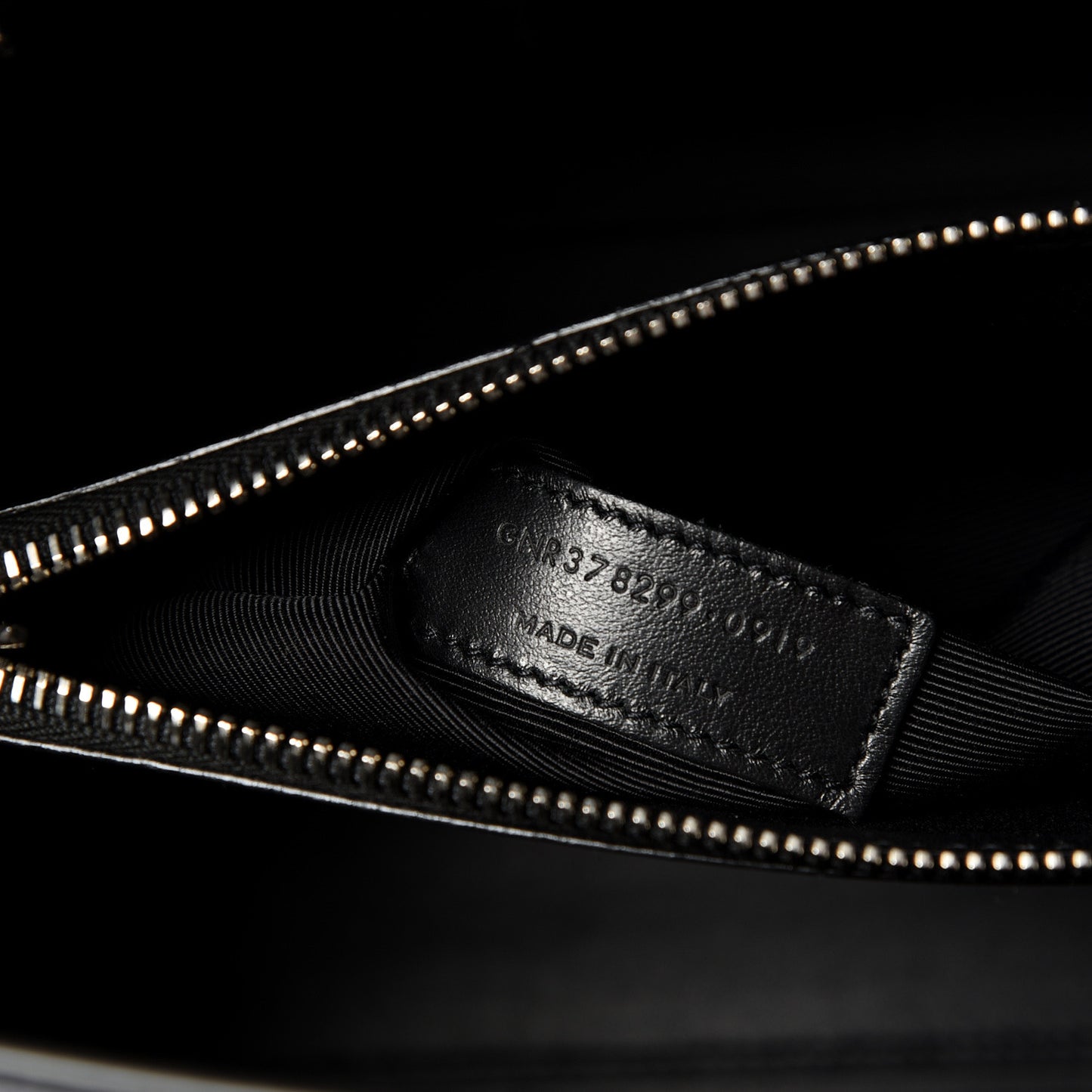 Grain De Poudre Small Sac De Jour Black