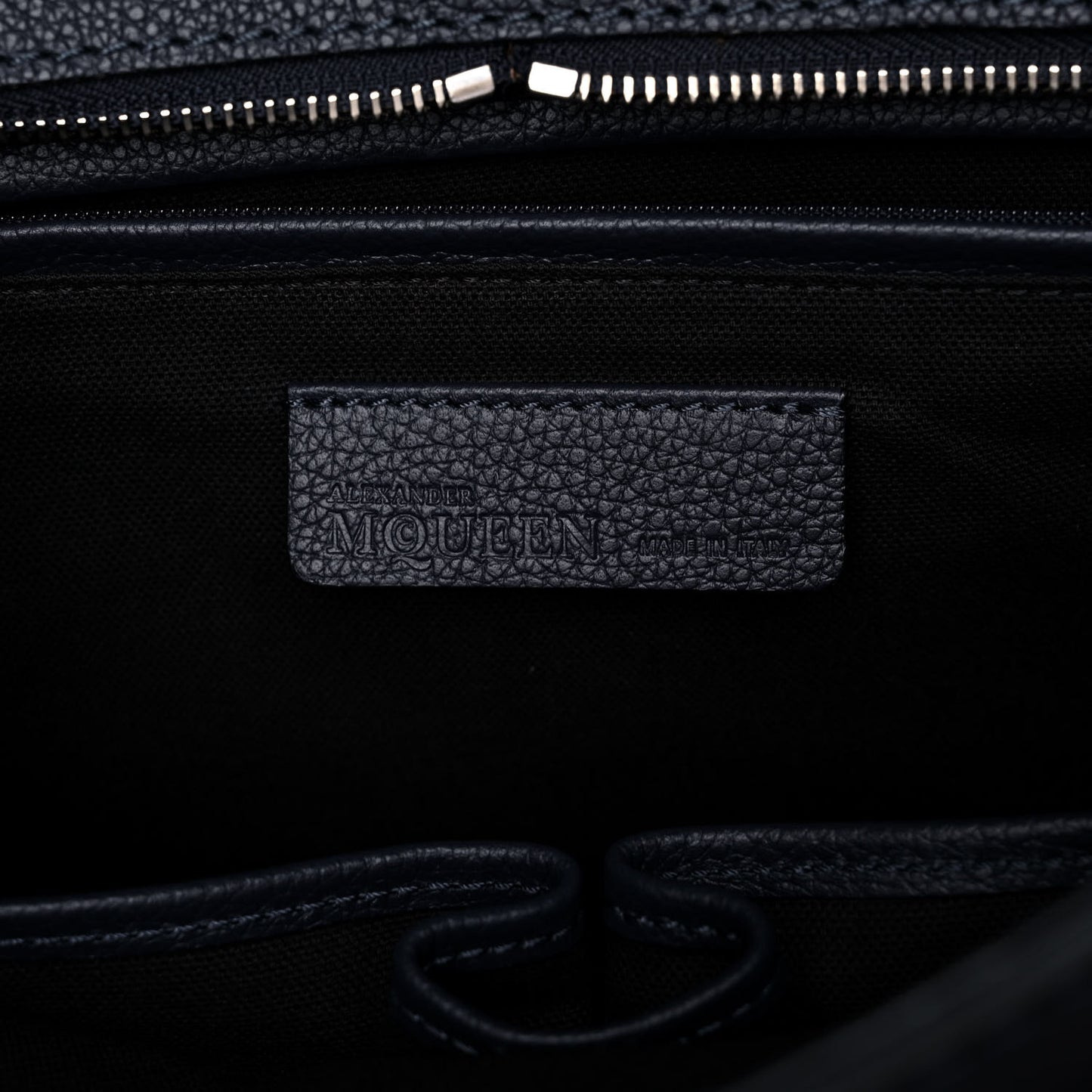 Pebbled Calfskin Large Skull Padlock Zip Around Tote Navy