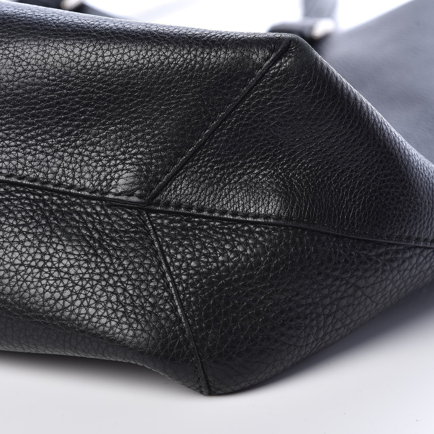 Gucci Pebbled Calfskin Large Tote Black 11 of 11