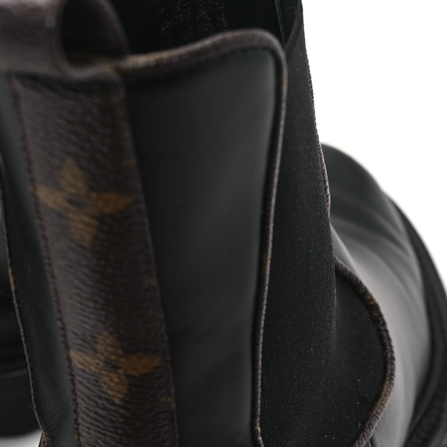 Louis Vuitton Calfskin Monogram Beaubourg Ankle Boots 40.5 Black 9 of 10