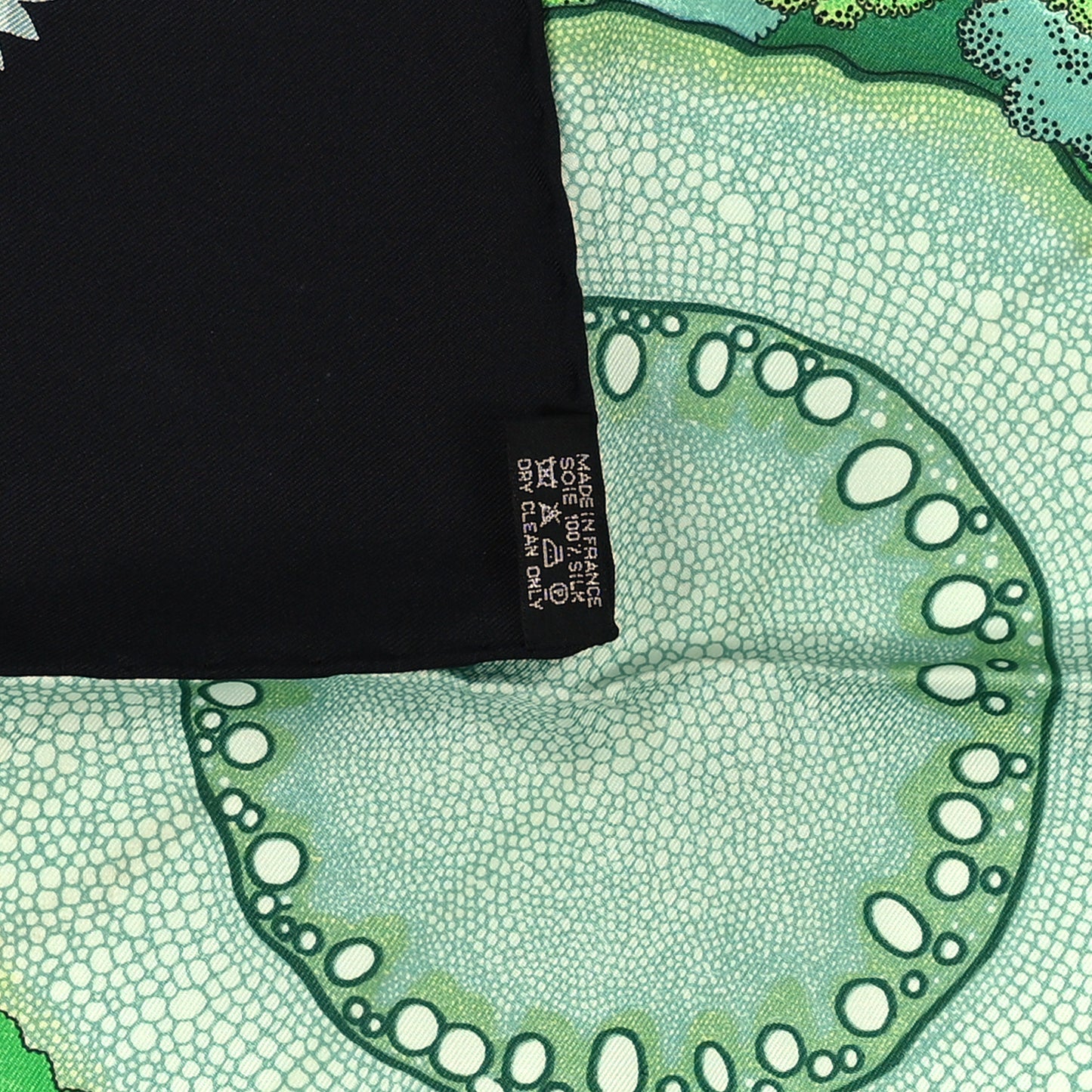 Silk Au Coeur de la Vie Scarf 90