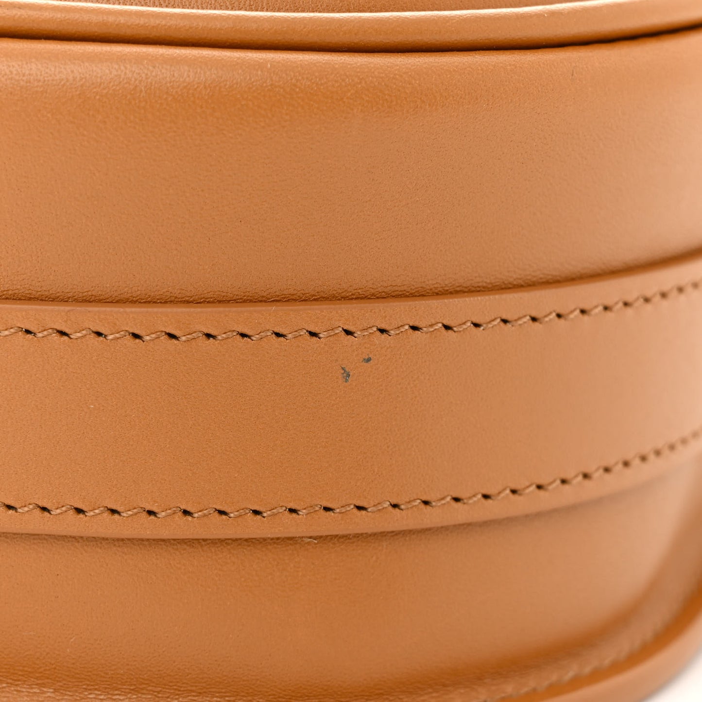 Box Calfskin Medium Bobby Flap Camel