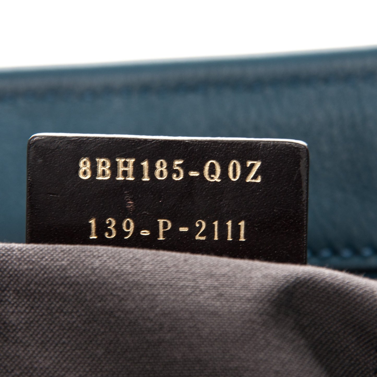 Pequin Vitello Medium Roll Tote Tobacco Petrolio