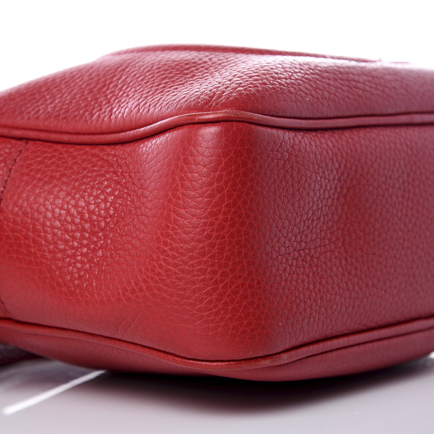 Pebbled Calfskin Small Soho Disco Bag Tabasco Red