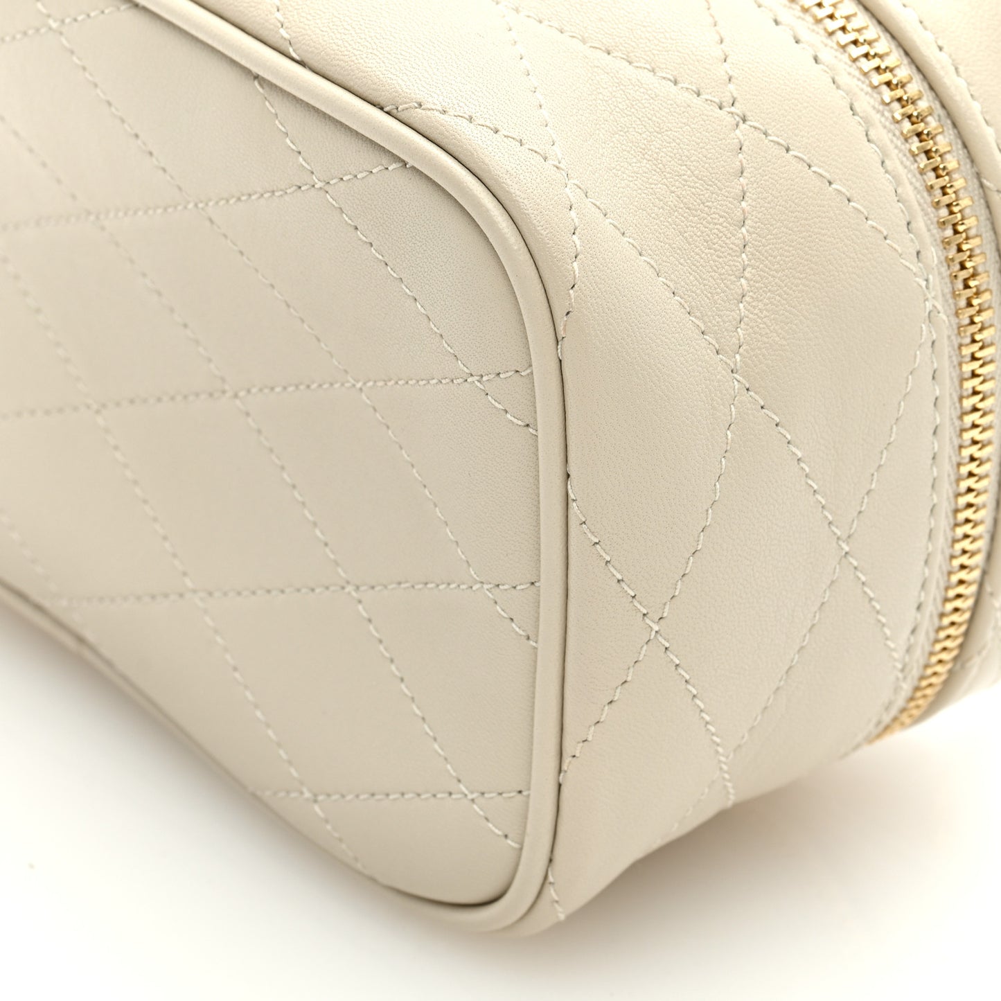 Grain De Poudre Quilted Vanity Bag Top Handle Crema Soft