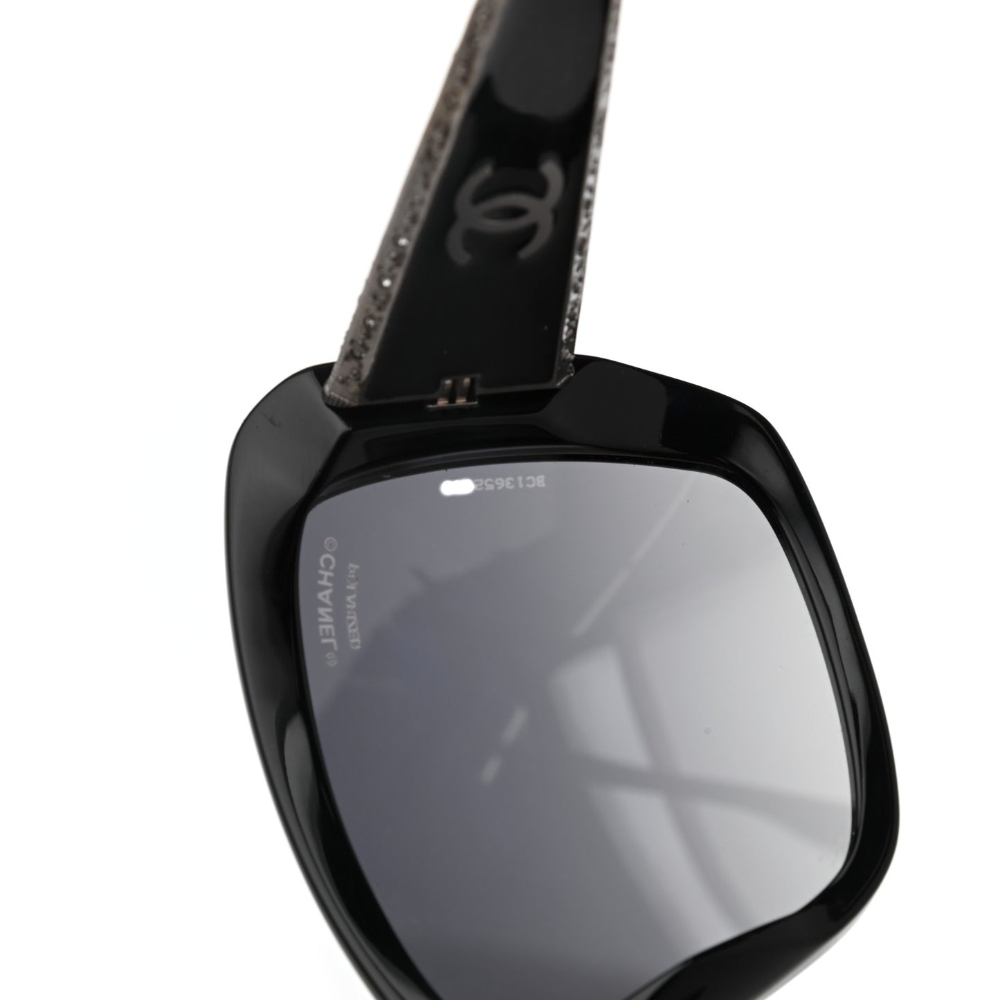 Crystal Polarized CC Square Sunglasses Black