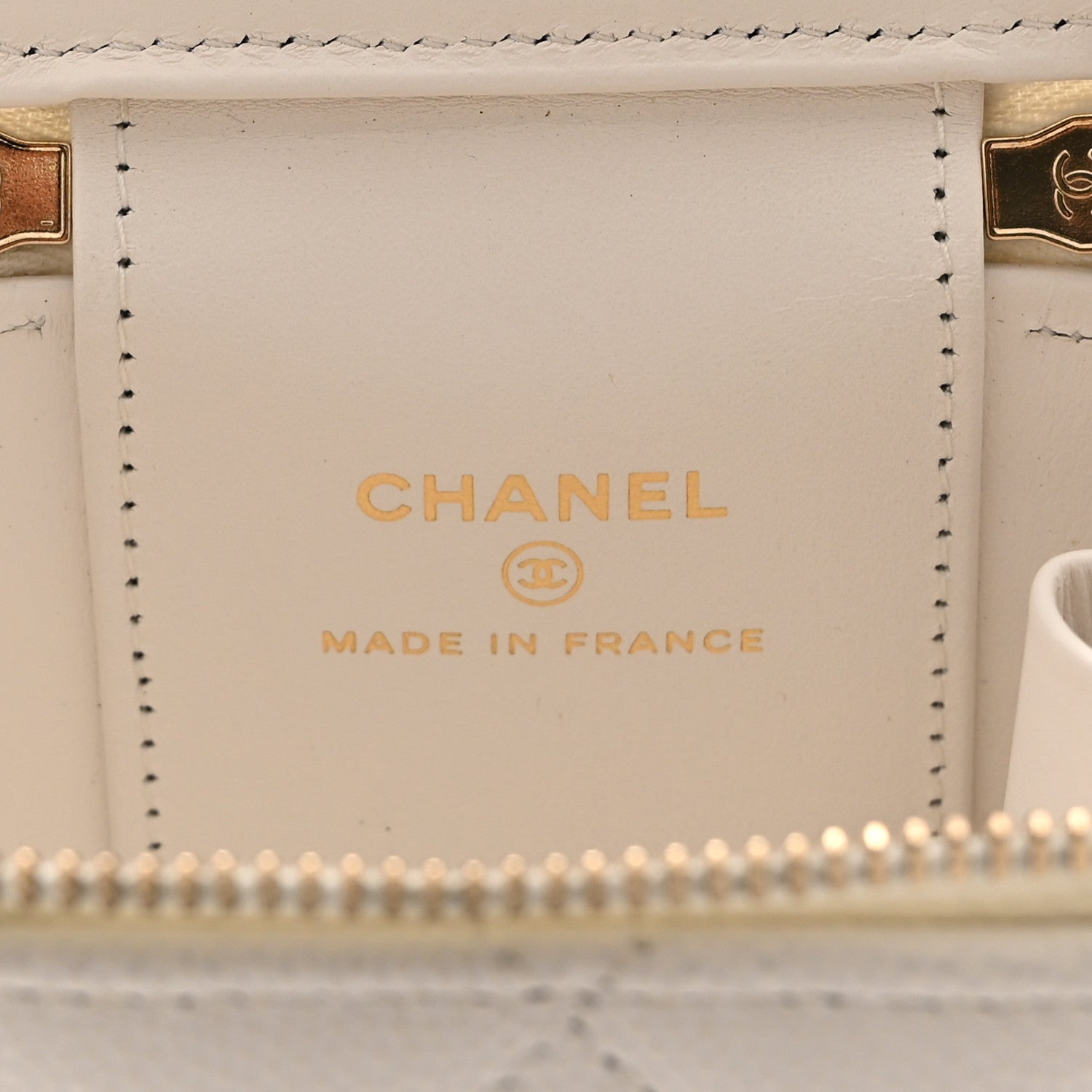 Chanel Caviar Quilted Enamel Coco Casino Mini Vanity Case With Chain White 7 of 11