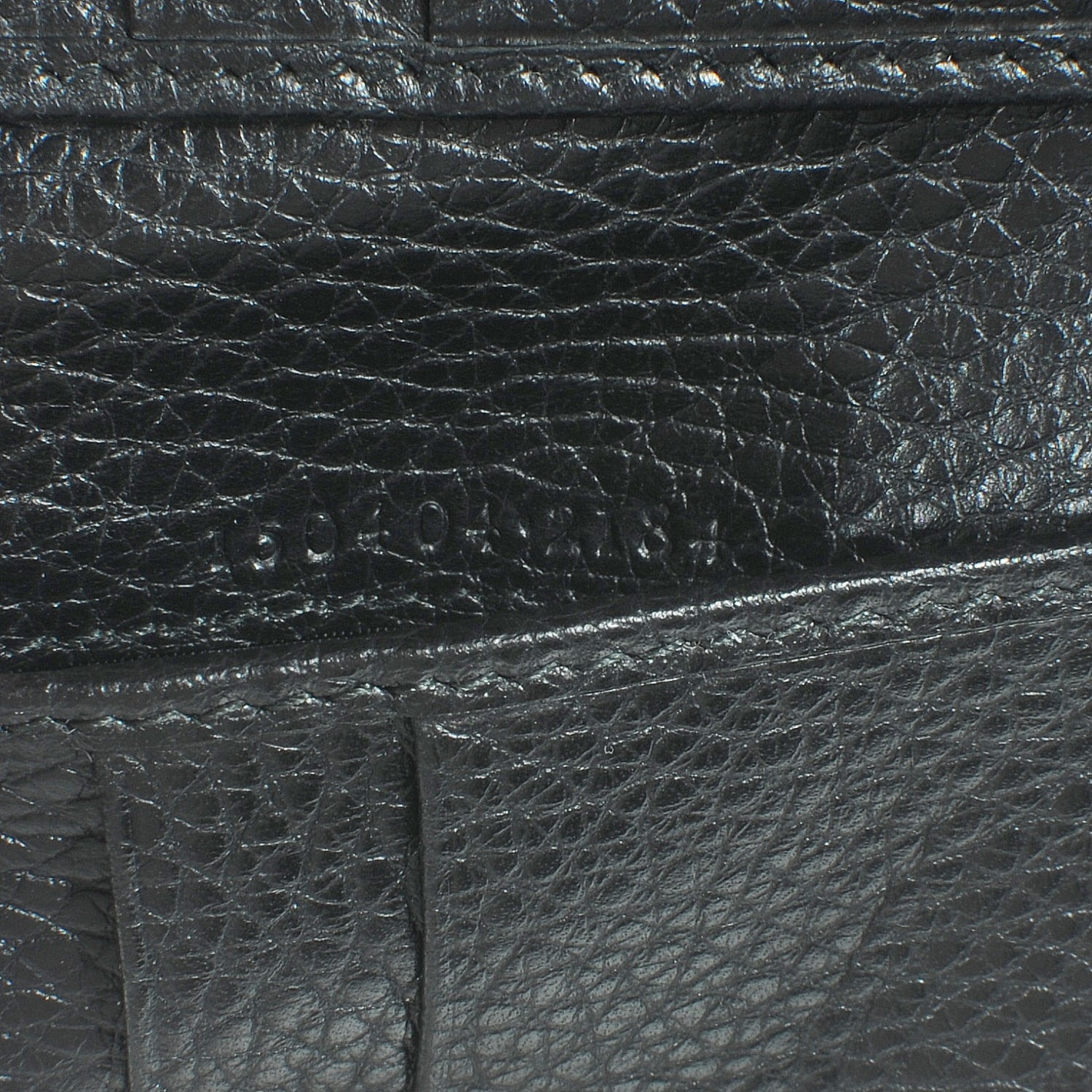 Gucci Leather Mens Bi-Fold Wallet 8 of 8