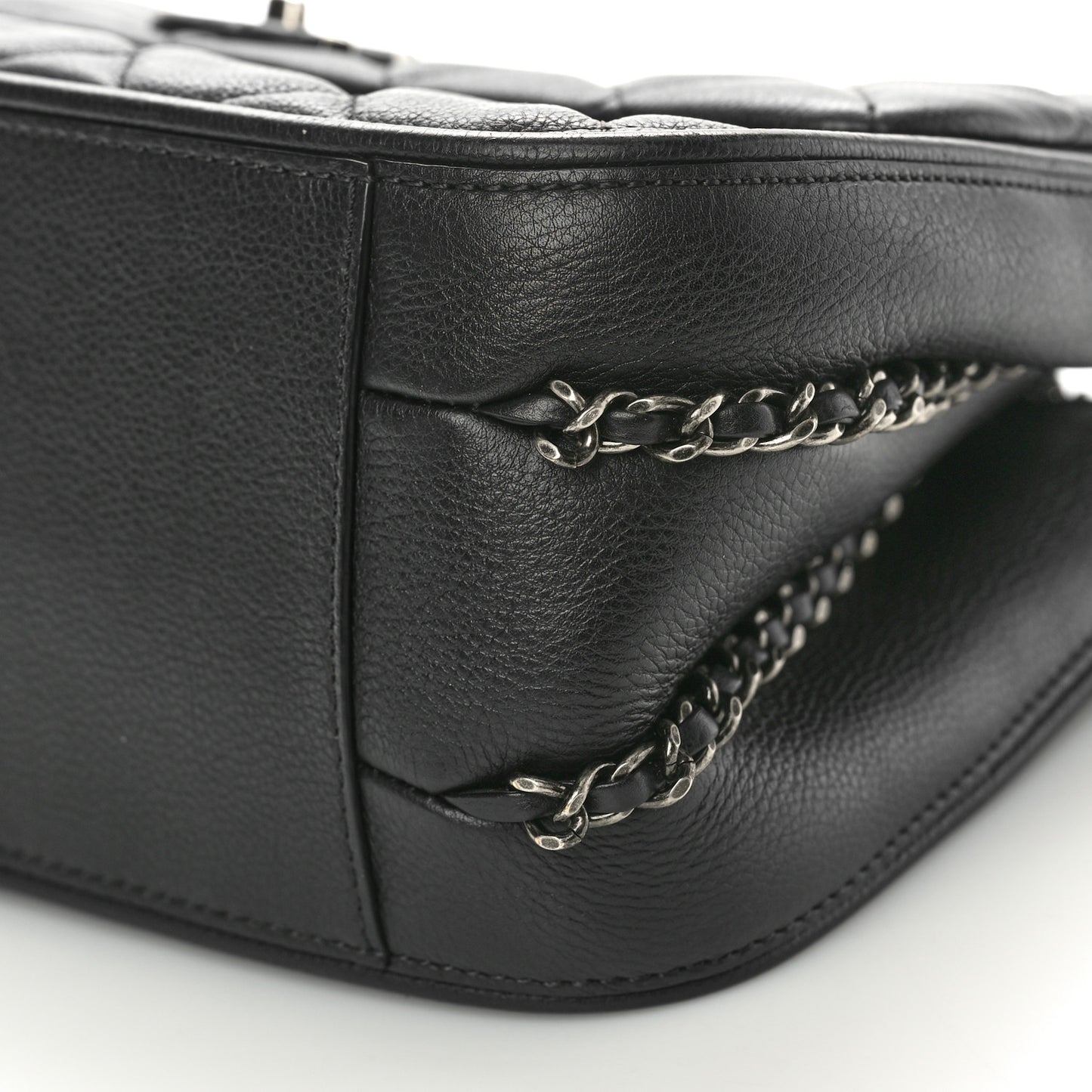 Calfskin Quilted Medium Frame in Chain Flap Black
