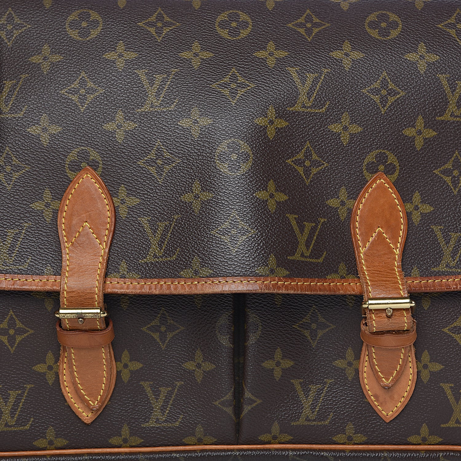 Louis Vuitton Monogram Sac Gibeciere GM 22 of 22
