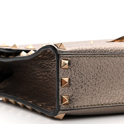Valentino Garavani Metallic Pebbled Calfskin Medium Rockstud Flip Lock Crossbody Bag Sasso 8 of 9