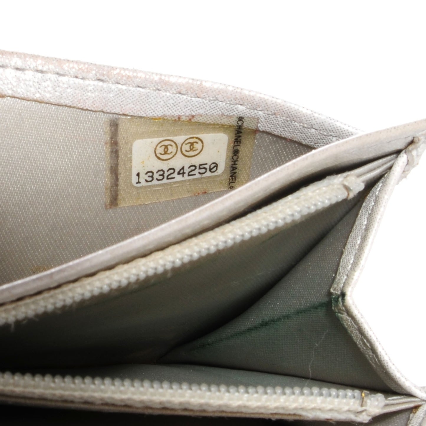 Lambskin Camellia Embossed Yen Wallet Black