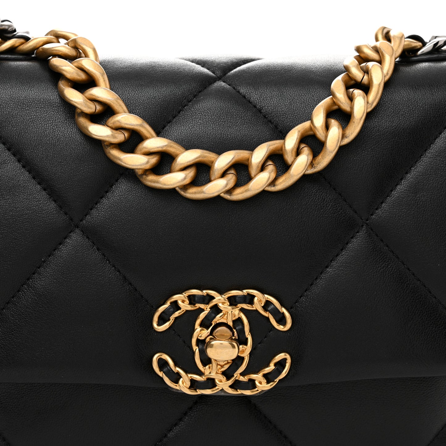 Lambskin Quilted Medium Chanel 19 Flap Black