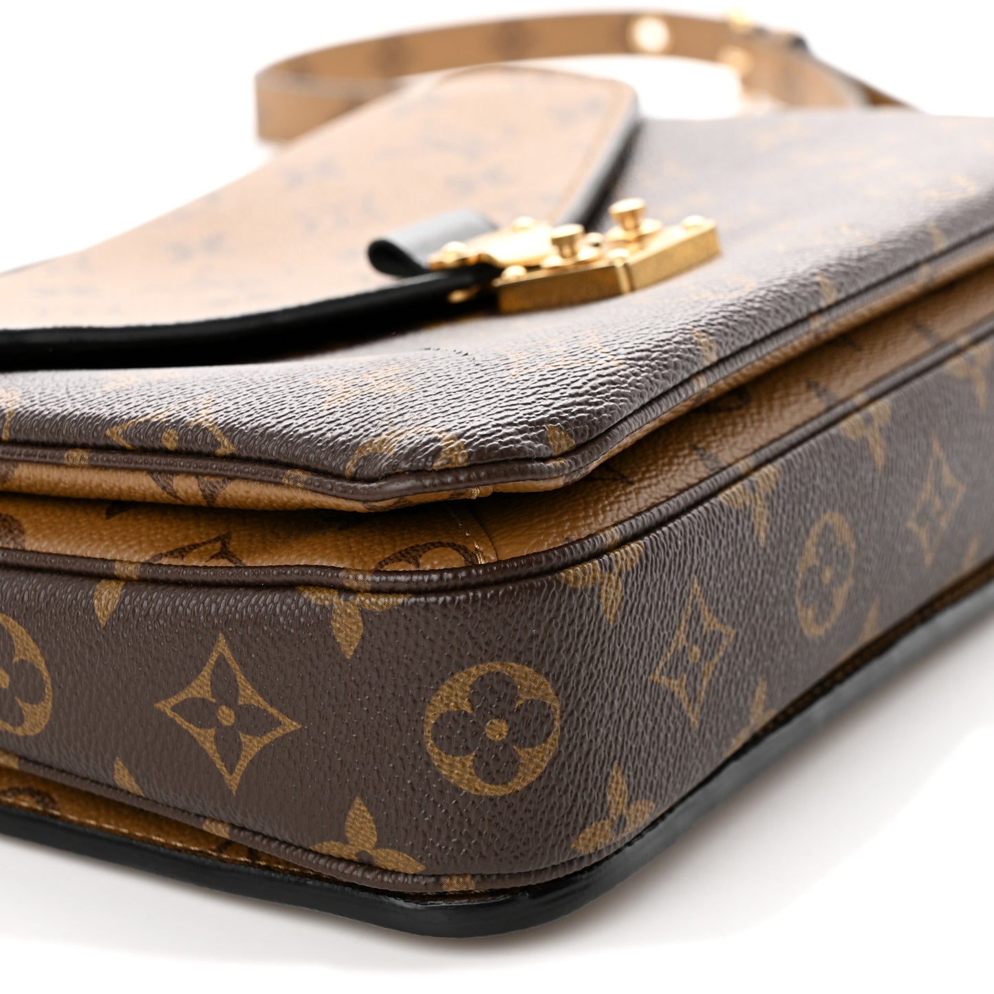 Reverse Monogram Pochette Metis