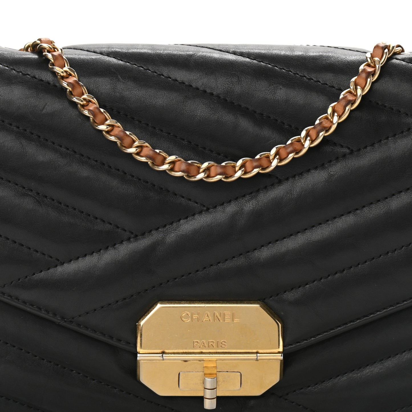 Calfskin Chevron Quilted Gabrielle Flap Black