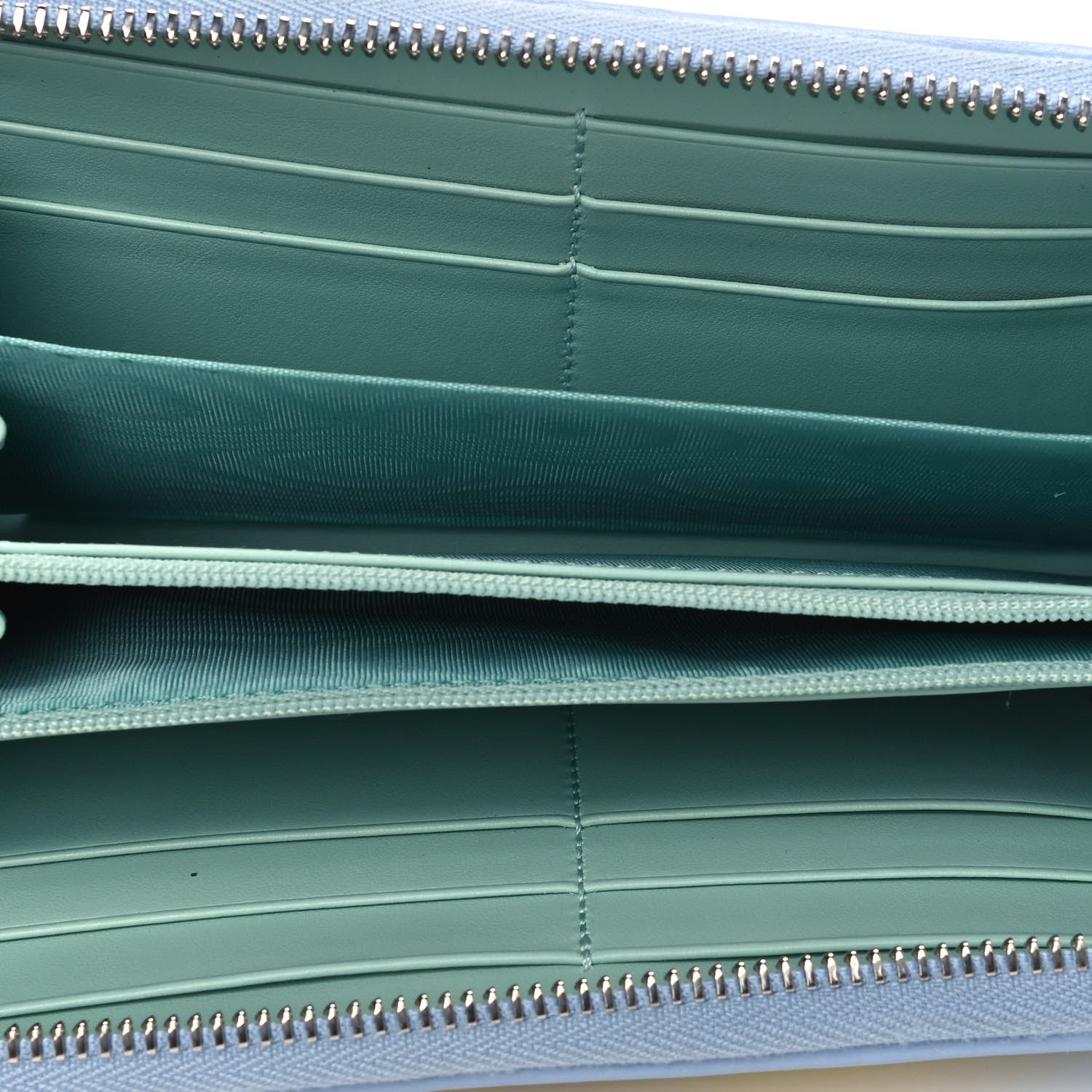 Gucci Calfskin Matelasse Diagonal GG Marmont Zip Around Wallet Multicolor Pastel 4 of 4