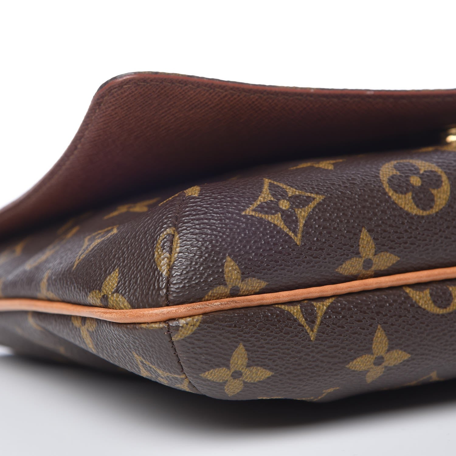 Louis Vuitton Monogram Musette Tango 8 of 9