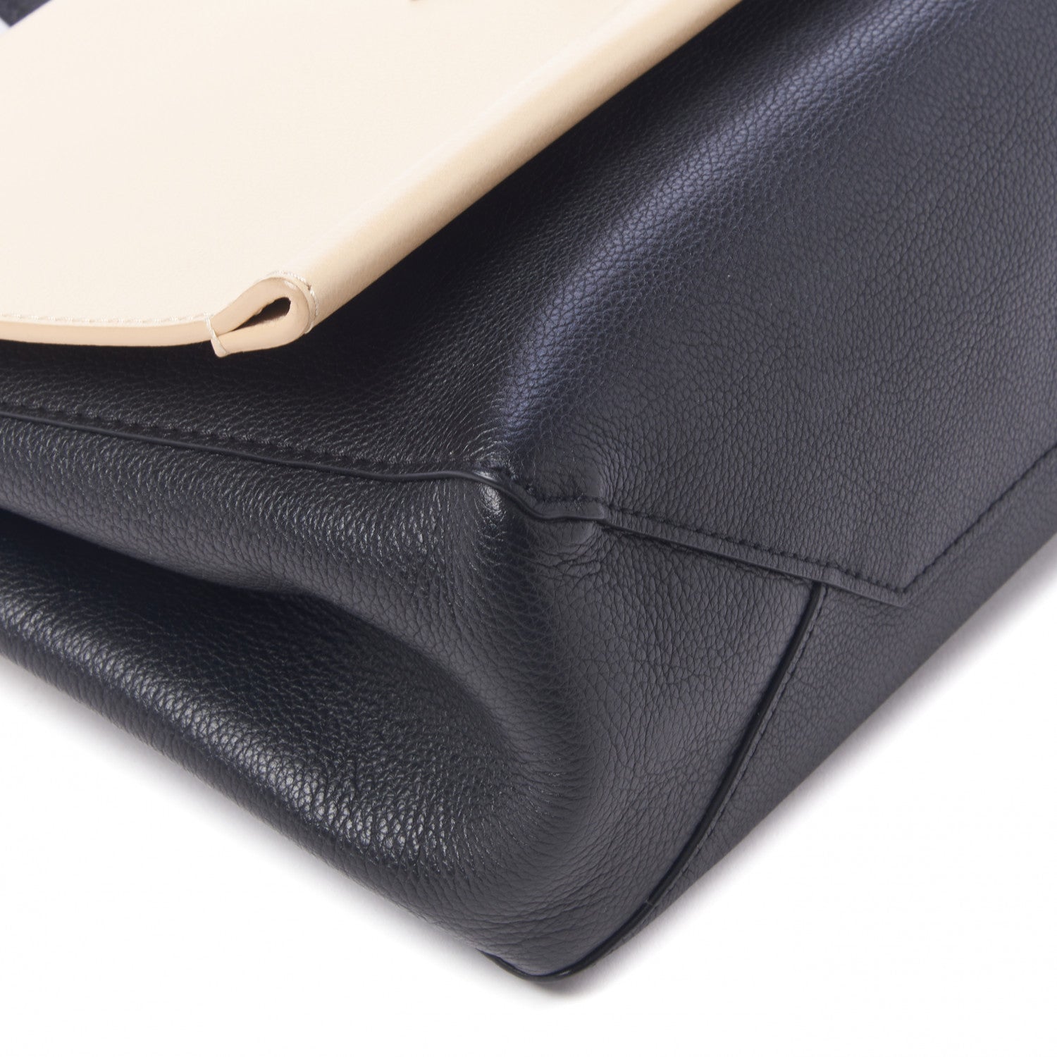 Louis Vuitton Soft Calfskin Lockme II Top Handle Vanille Black 6 of 8