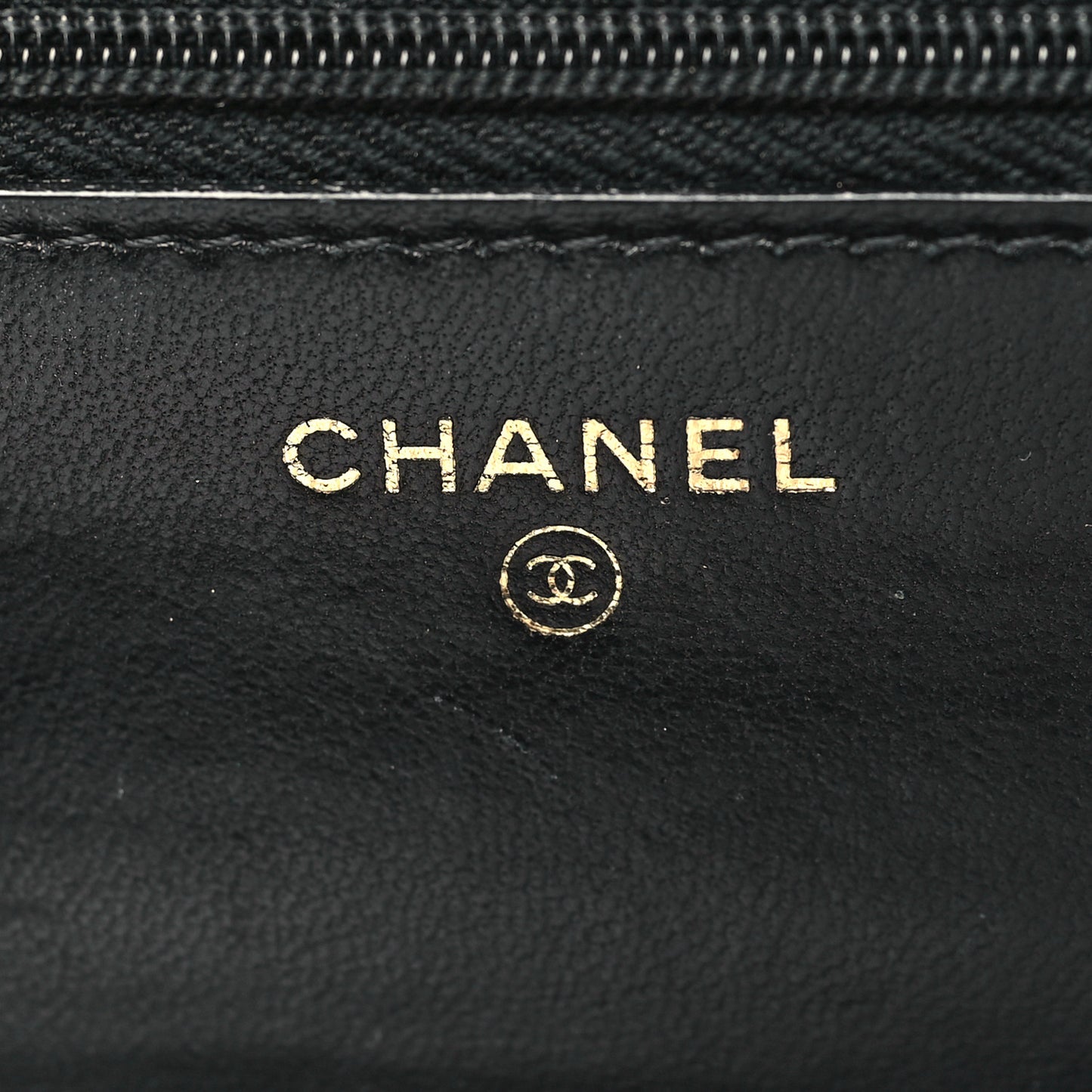 Lambskin Quilted Wallet On Chain WOC Black