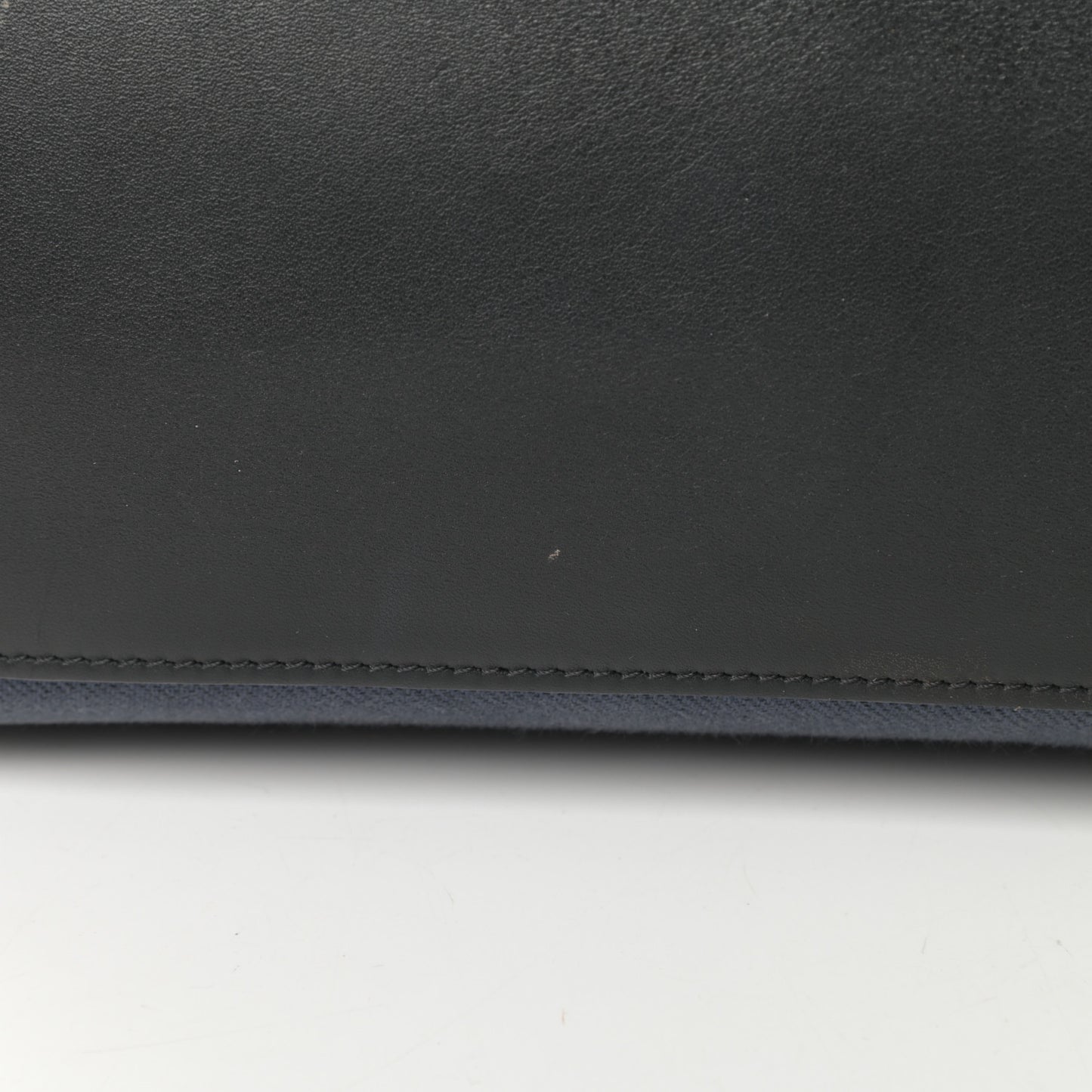 Smooth Calfskin Linen Small Tri-Color Trapeze Black Navy Blue