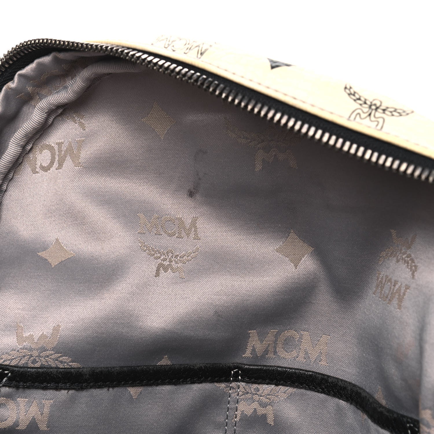 MCM Visetos Crown Stud Medium Stark Backpack White 6 of 14