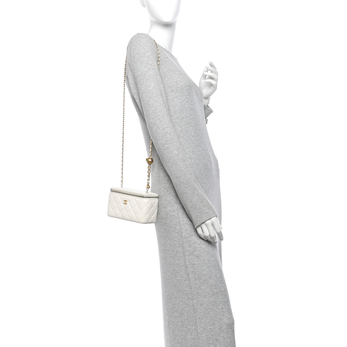 Lambskin Quilted Pearl Crush Small Vanity Case With Chain White
