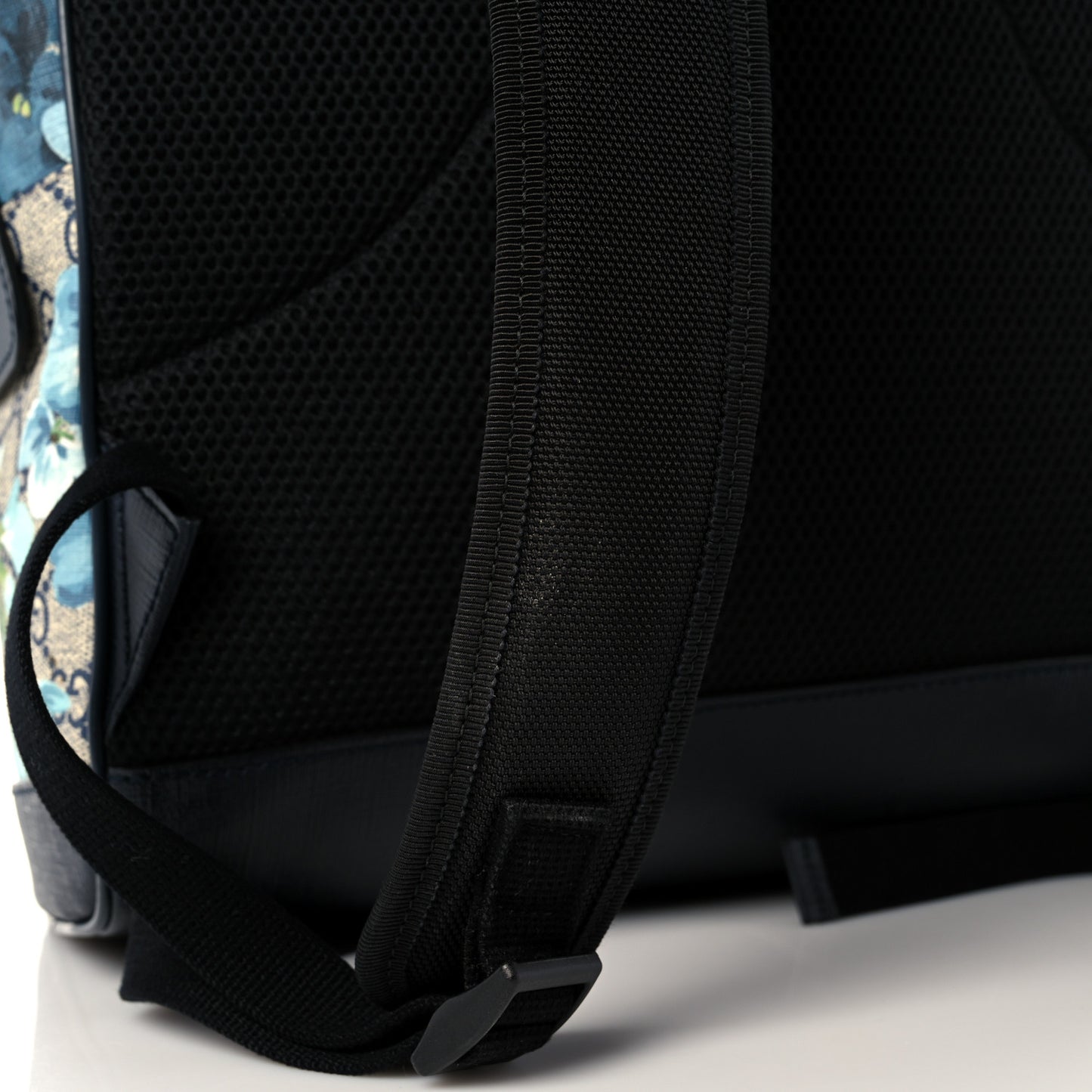 GG Supreme Blooms Monogram Medium Day Backpack Blue
