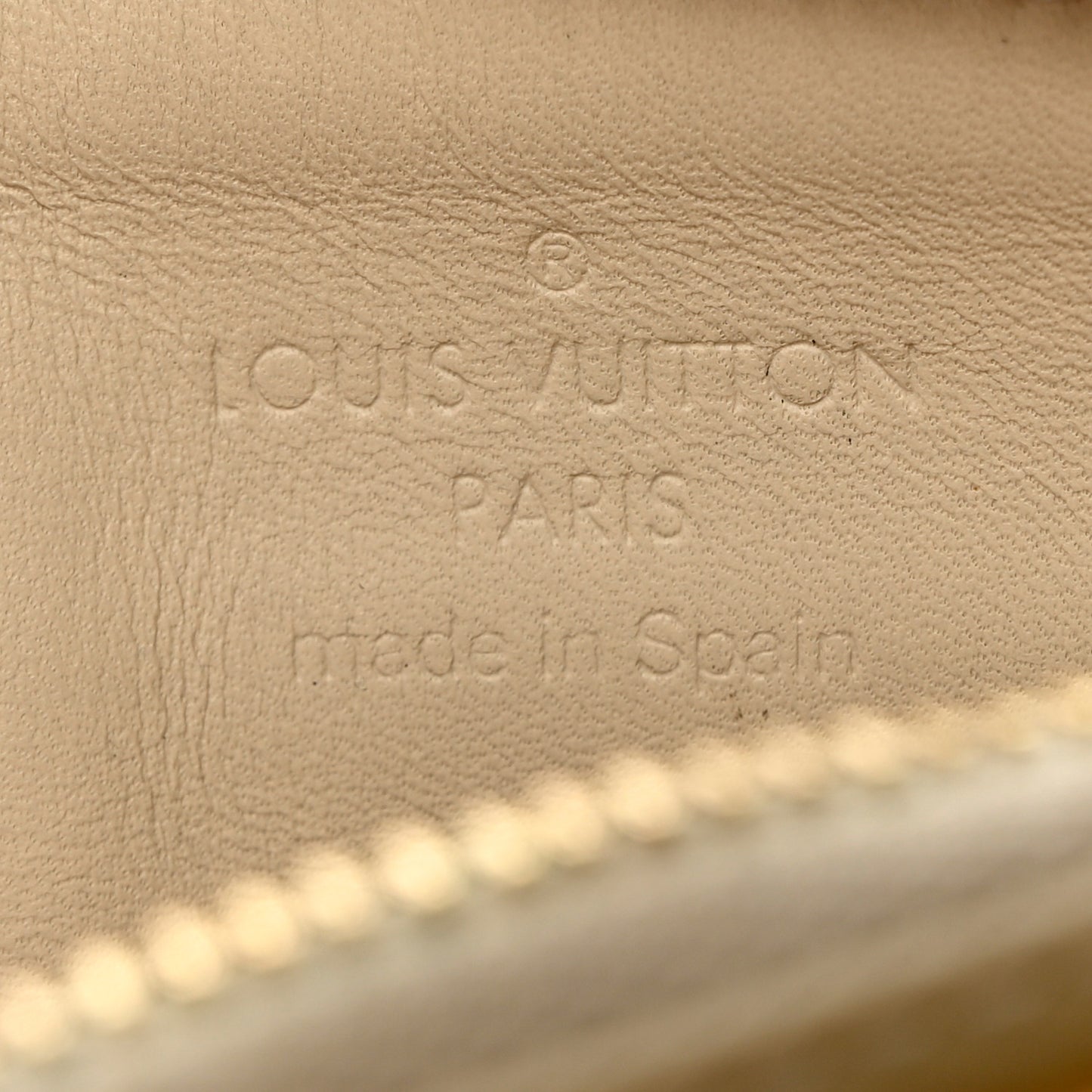 Vernis Key Pouch Blanc Corail