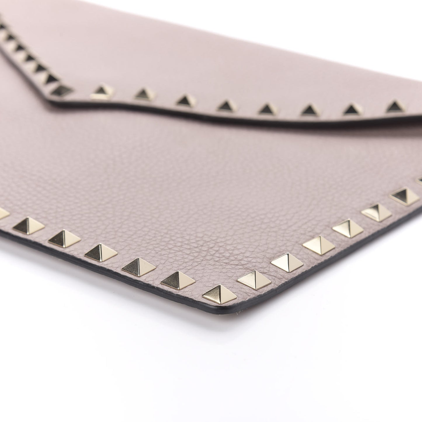 Pebbled Calfskin Rockstud Envelope Clutch Poudre