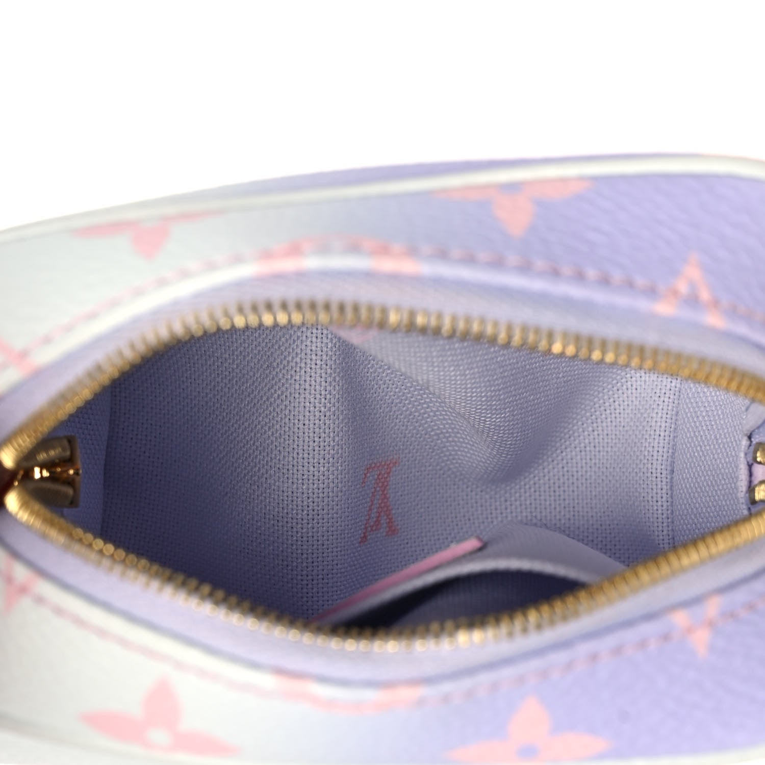 Louis Vuitton Monogram Giant Spring In The City Wapity Case Sunrise Pastel 5 of 9