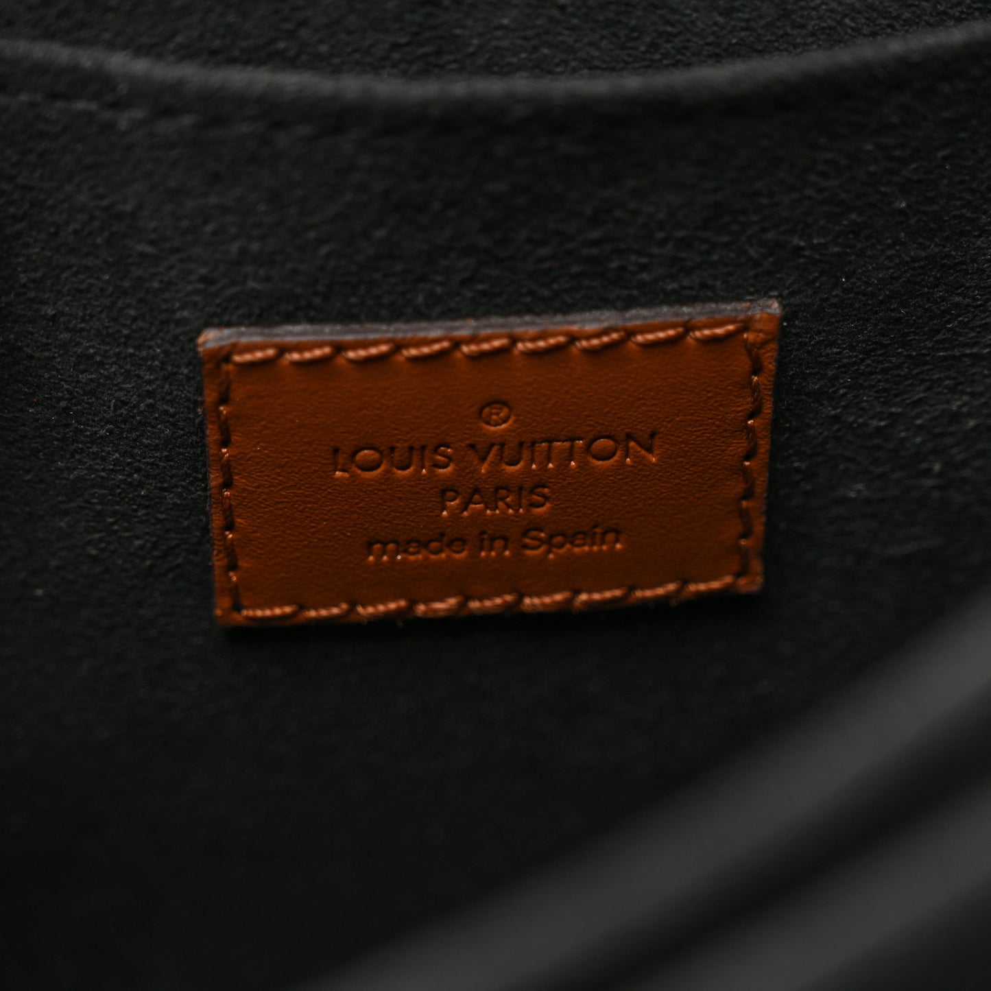 Reverse Monogram Dauphine MM