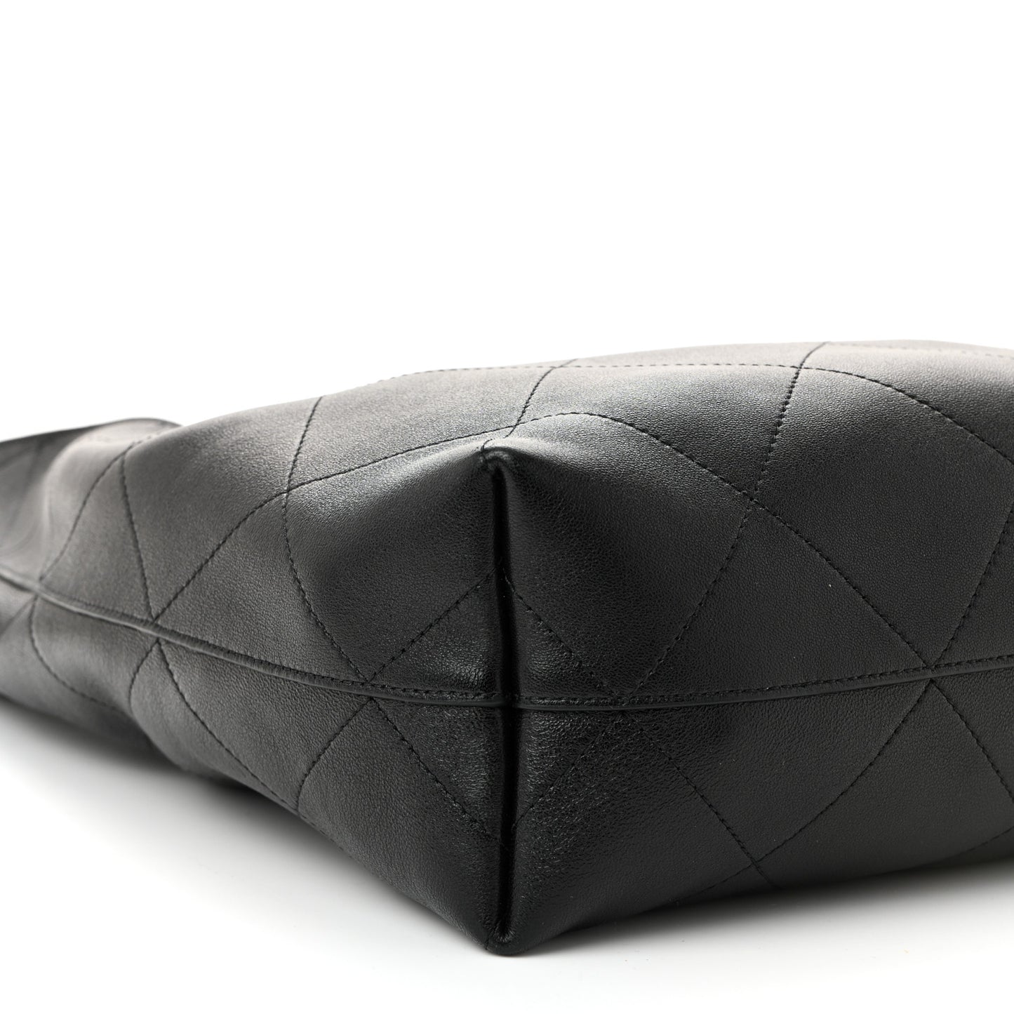 Shiny Lambskin Quilted Medium Hobo Black