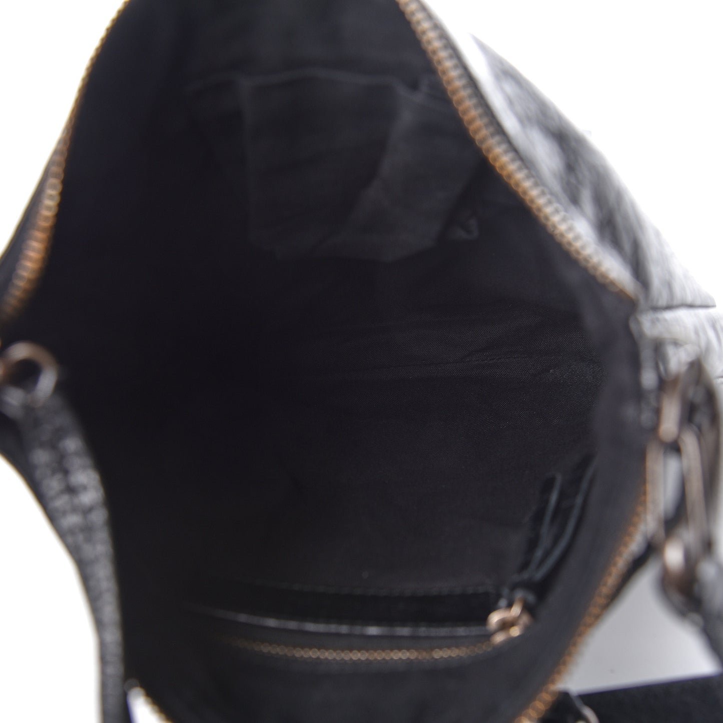 Agneau Classic Hardware Flat Crossbody Black