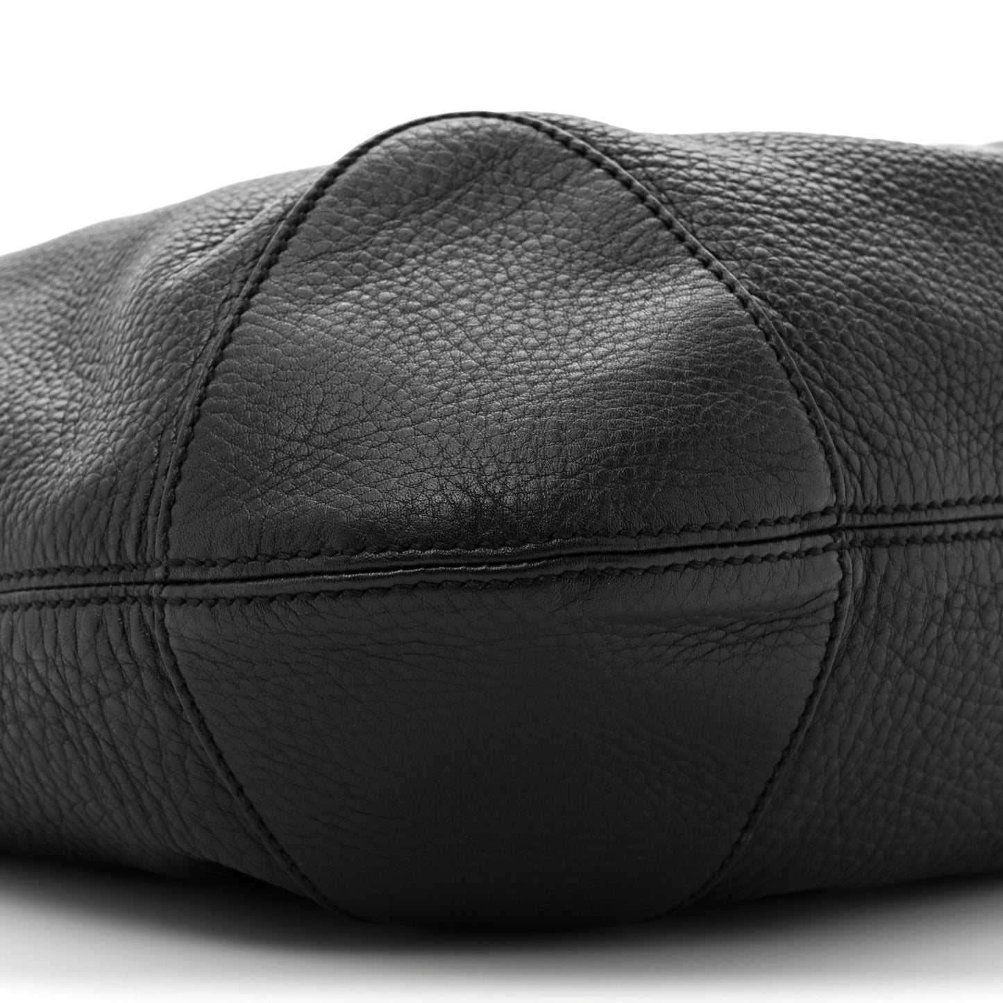 Pebbled Calfskin Medium Soho Chain Hobo Black